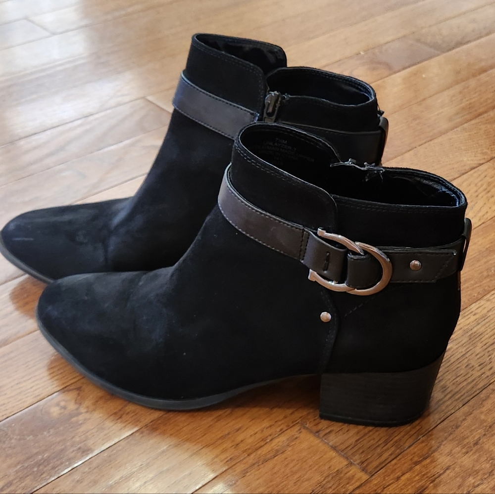 Unisa black ankle boots Size 7.5